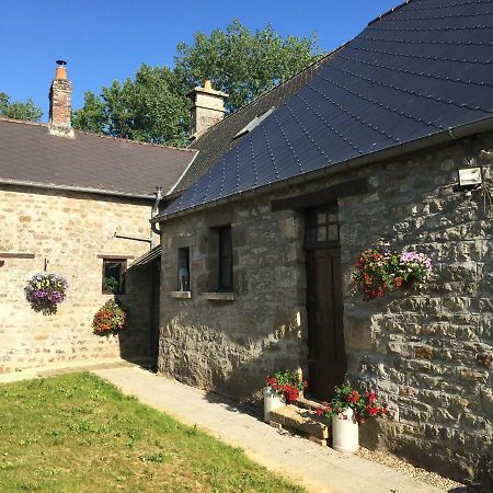 No 3 Route De Lingramiere Bed & Breakfast La Ferte-Mace Exterior foto