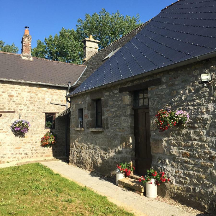 No 3 Route De Lingramiere Bed & Breakfast La Ferte-Mace Exterior foto