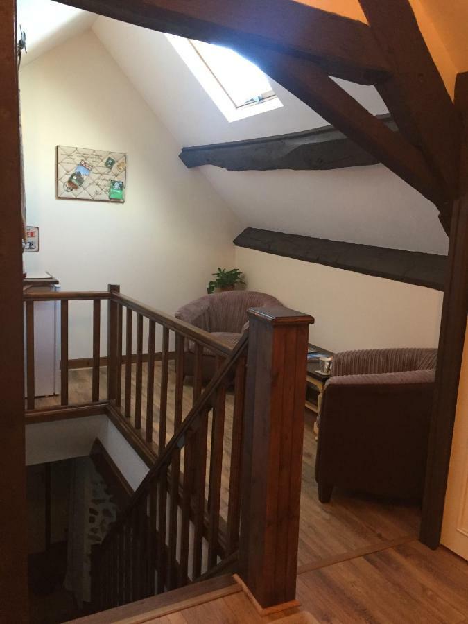 No 3 Route De Lingramiere Bed & Breakfast La Ferte-Mace Exterior foto