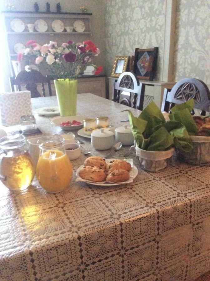 No 3 Route De Lingramiere Bed & Breakfast La Ferte-Mace Exterior foto